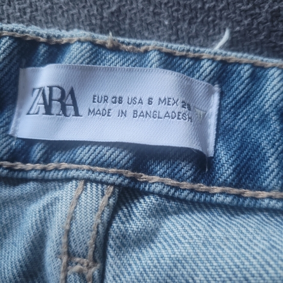 Zara Light Wash Denim Jeans Size 6 - Picture 4 of 4